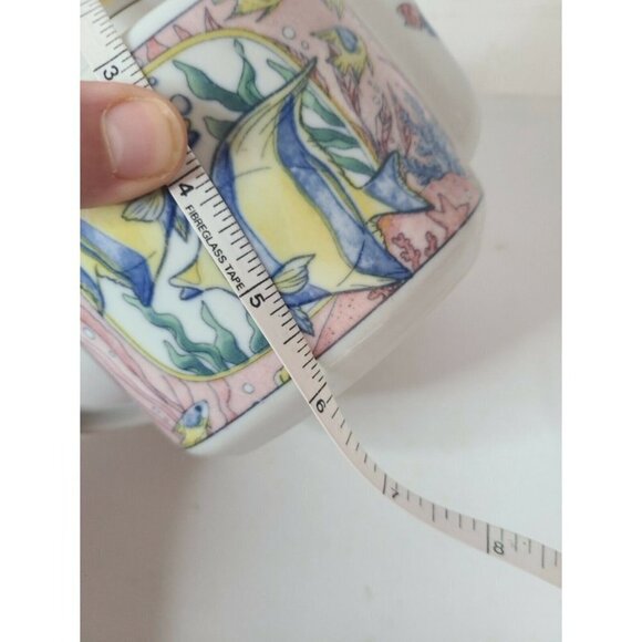 TAKAHASHI Fish Themed Teapot Hand Decorated 6×4 in - Picture 9 of 9